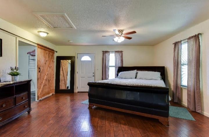 Bed and Breakfast Austin Escape Cedar Creek Exterior foto